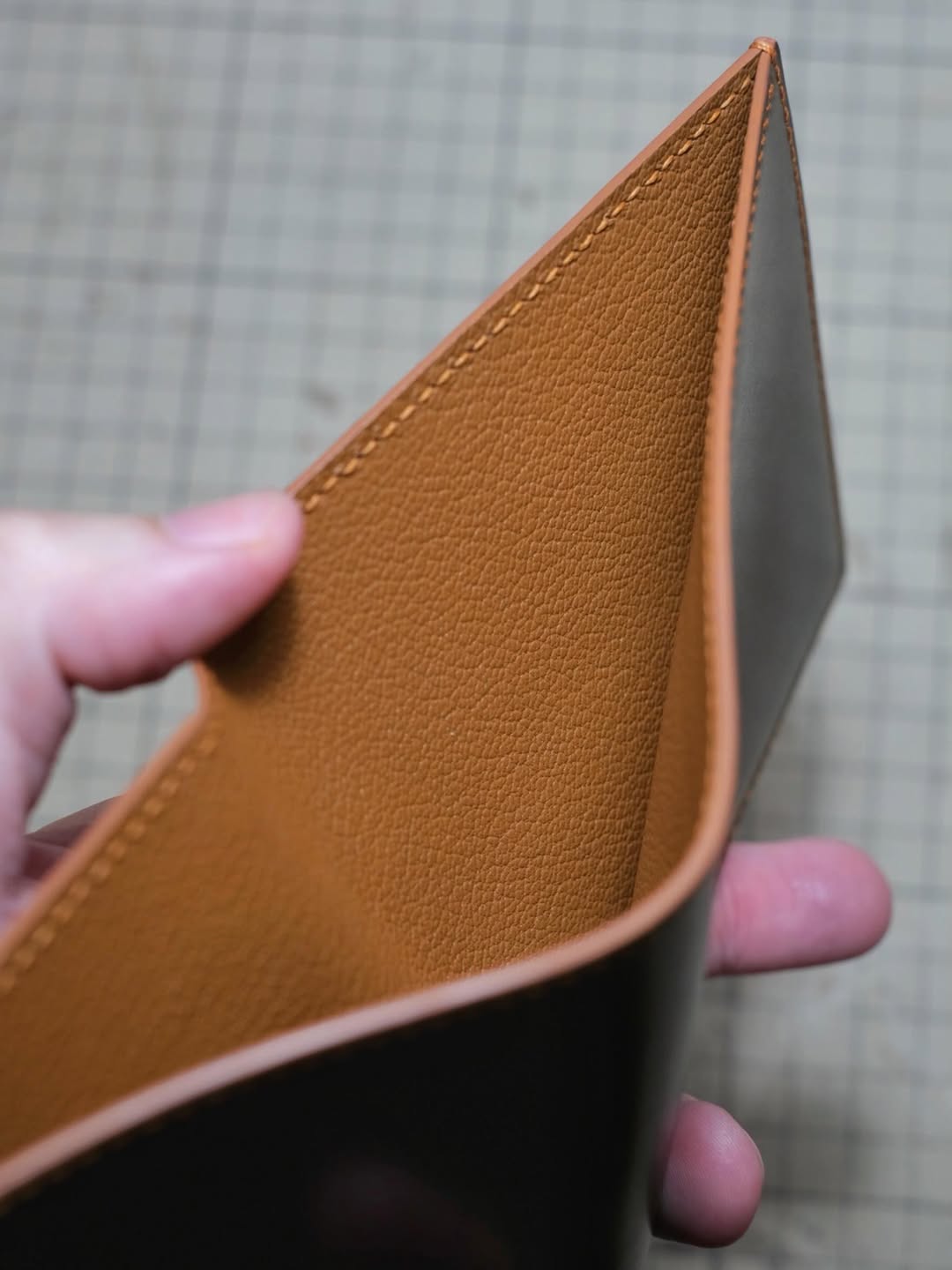Shell Cordovan Mix Alran Chevre Bifold Wallet - Image 8