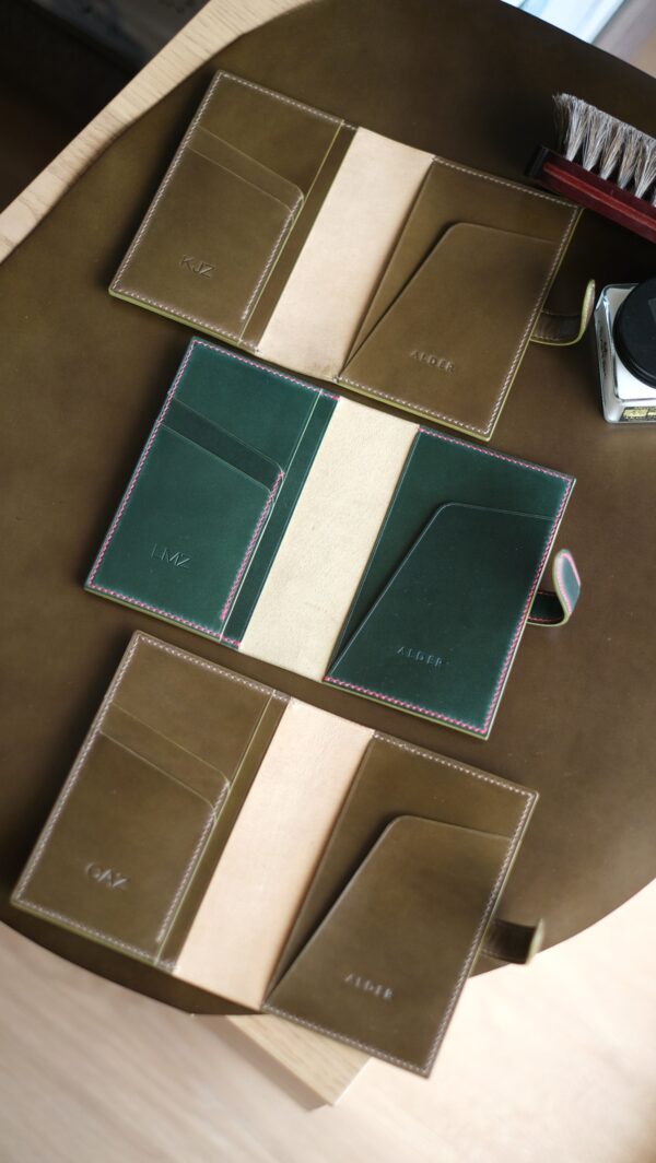 Shell Cordovan Passport Holder
