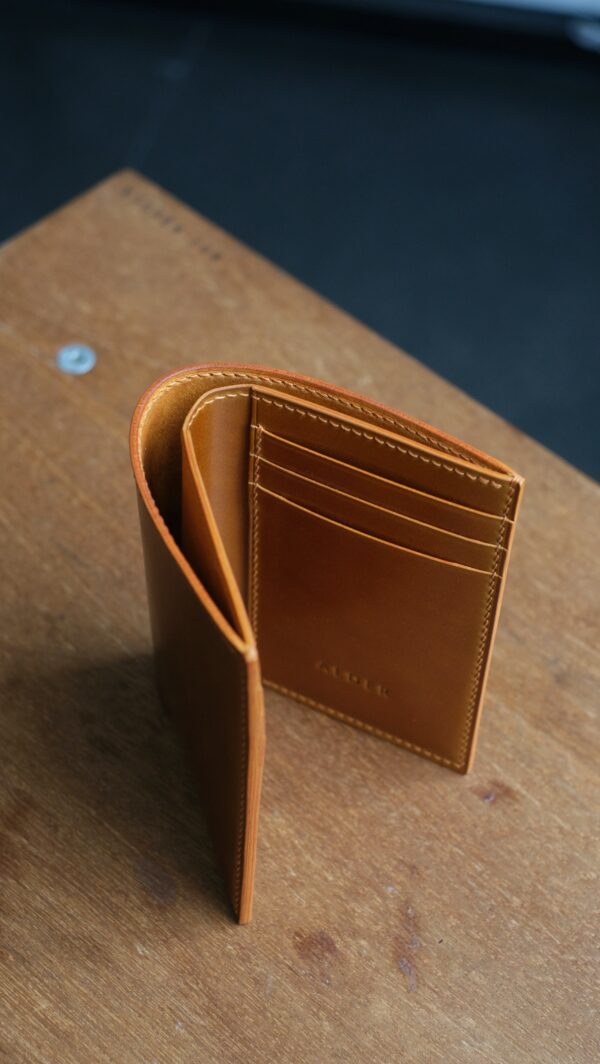 Shell Cordovan Vertical Wallet