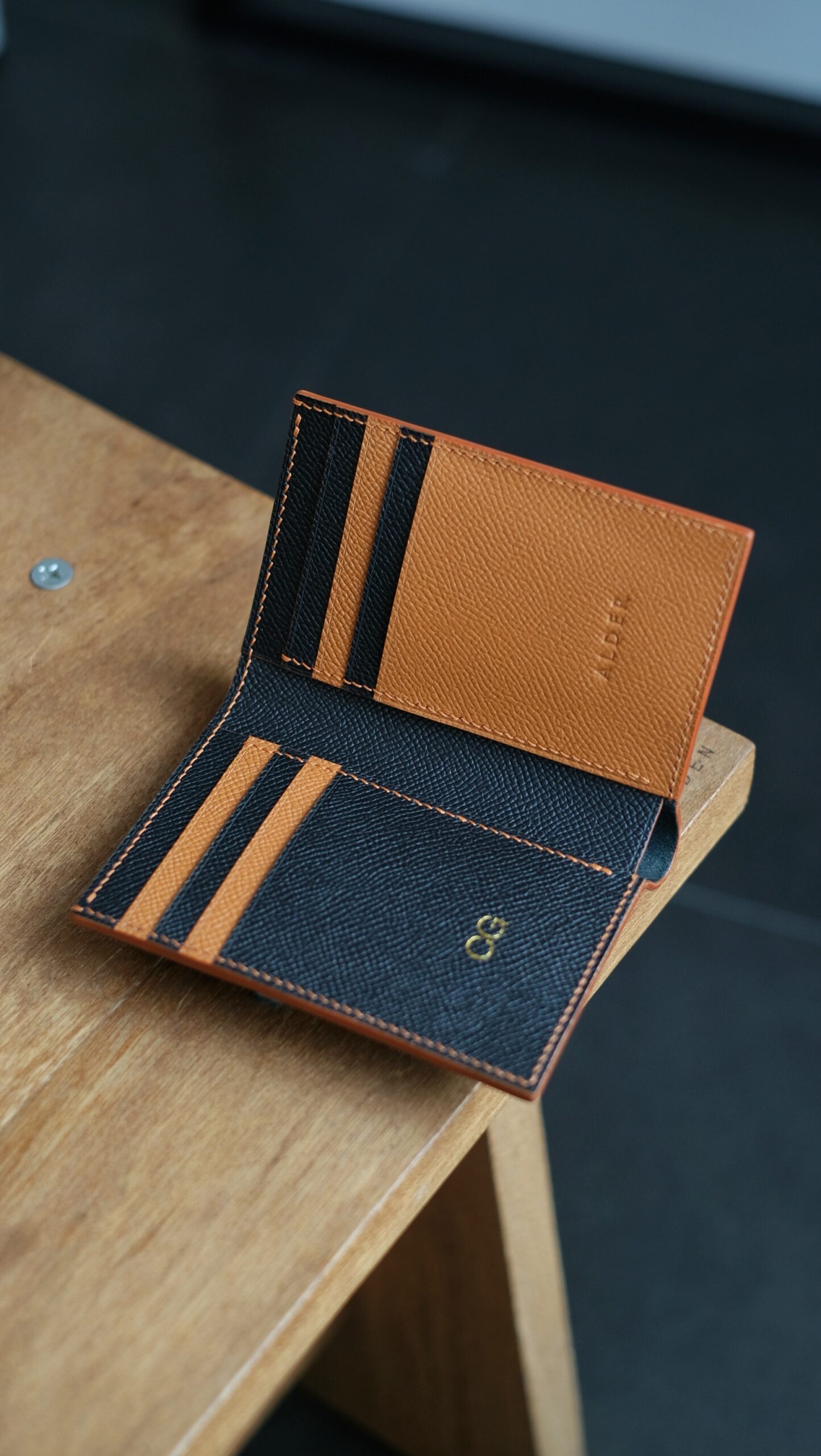Buttero Hatch Vertical Wallet - Image 2